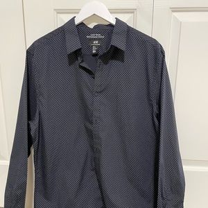 H & M - Men’s XL button down dress shirt